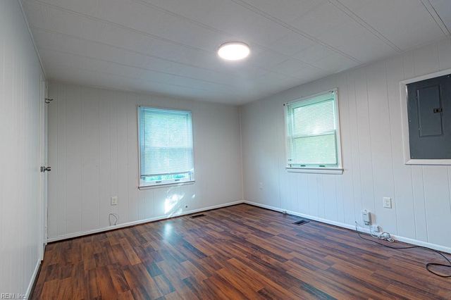 42 Fulton ST, Hampton, VA 23663