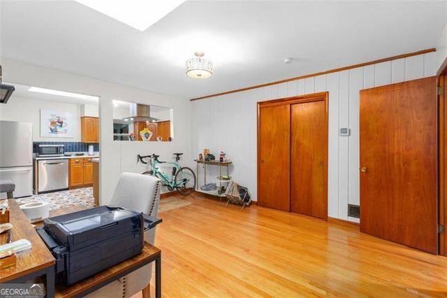 2171 EDGEMORE, Atlanta, GA 30316
