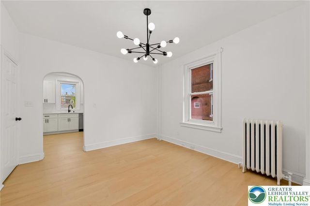 715 Itaska, Bethlehem City, PA 18015