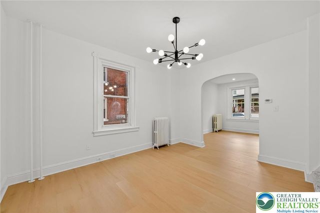 715 Itaska, Bethlehem City, PA 18015
