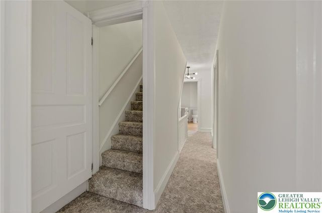 715 Itaska, Bethlehem City, PA 18015