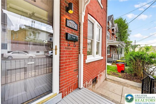 715 Itaska, Bethlehem City, PA 18015