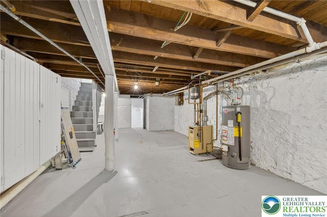 715 Itaska, Bethlehem City, PA 18015