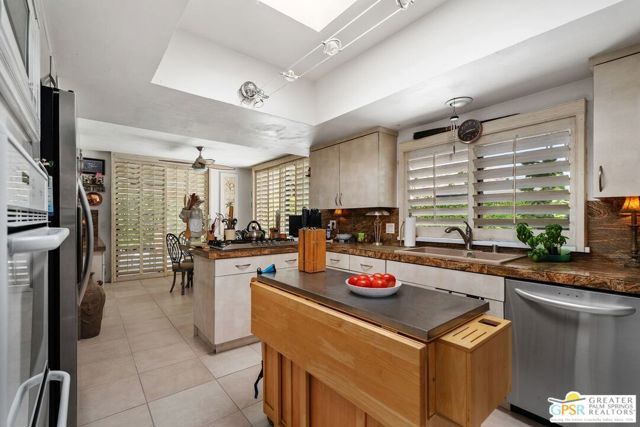 2062 S Chico Drive, Palm Springs, CA 92264