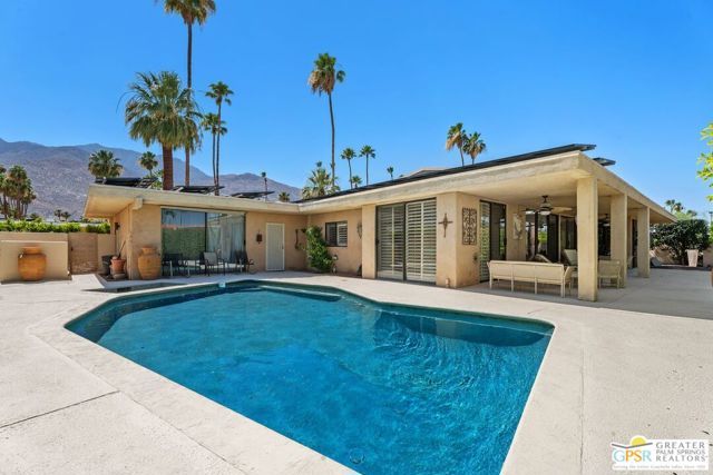 2062 S Chico Drive, Palm Springs, CA 92264