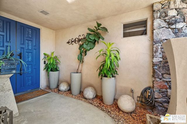 2062 S Chico Drive, Palm Springs, CA 92264