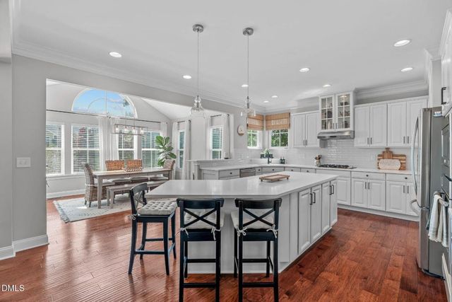 1813 Venezia Way, Apex, NC 27502