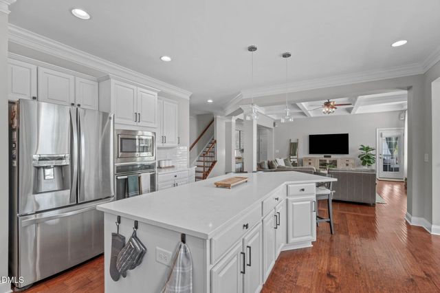 1813 Venezia Way, Apex, NC 27502