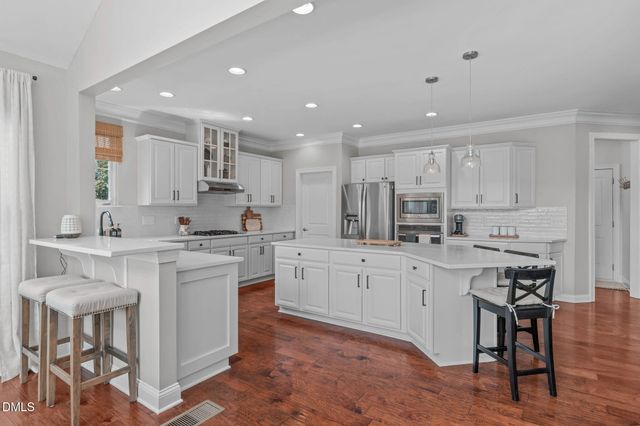 1813 Venezia Way, Apex, NC 27502