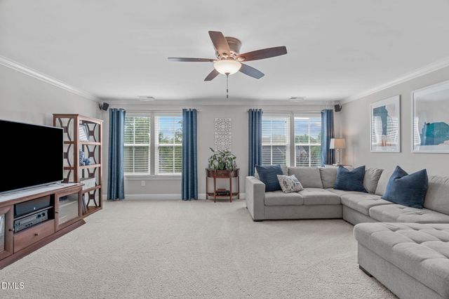 1813 Venezia Way, Apex, NC 27502