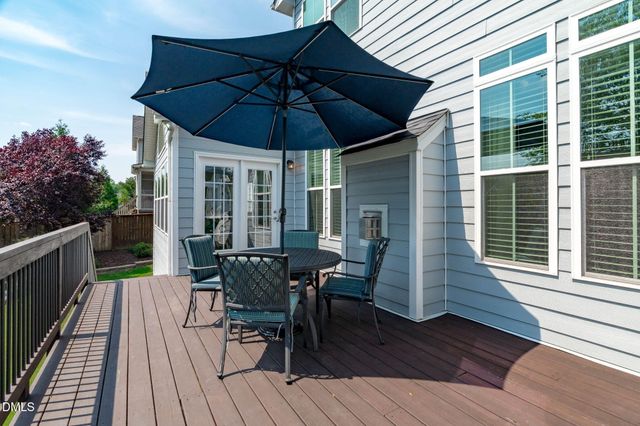 1813 Venezia Way, Apex, NC 27502