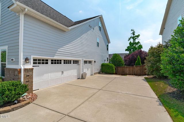 1813 Venezia Way, Apex, NC 27502