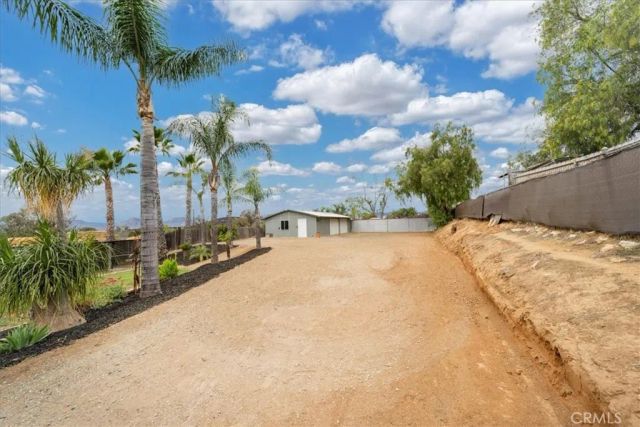 251 7th, Norco, CA 92860