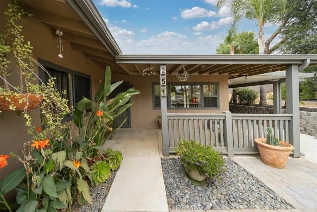 251 7th, Norco, CA 92860