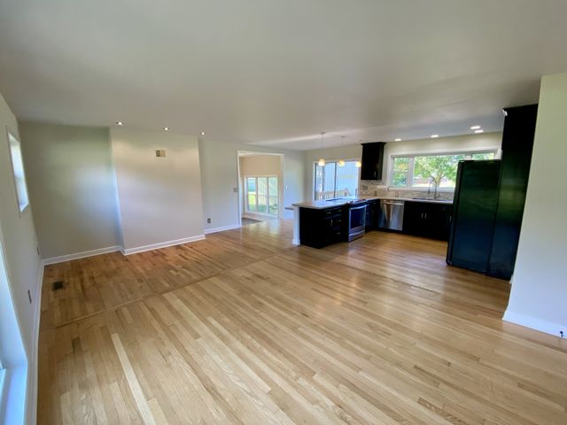 1009 Due West Cir, Lafayette, TN 37083