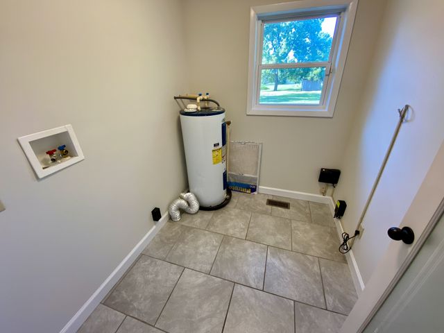 1009 Due West Cir, Lafayette, TN 37083