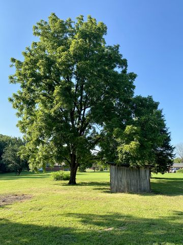 1009 Due West Cir, Lafayette, TN 37083