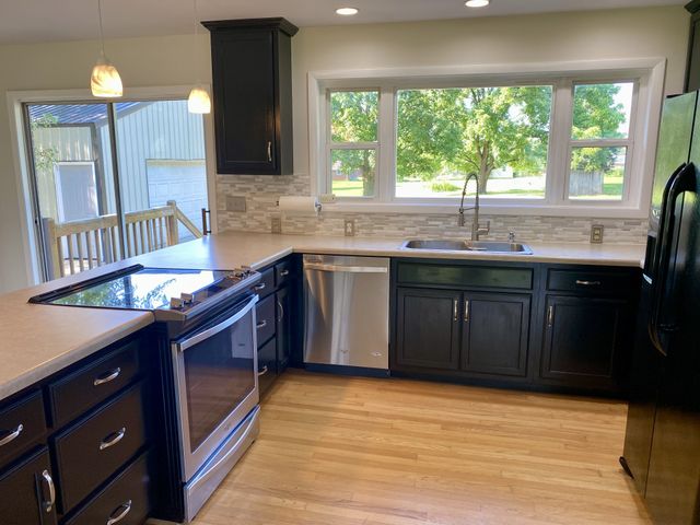 1009 Due West Cir, Lafayette, TN 37083
