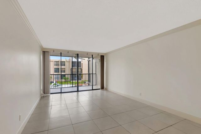 6 Royal Palm Way 204, Boca Raton, FL 33432