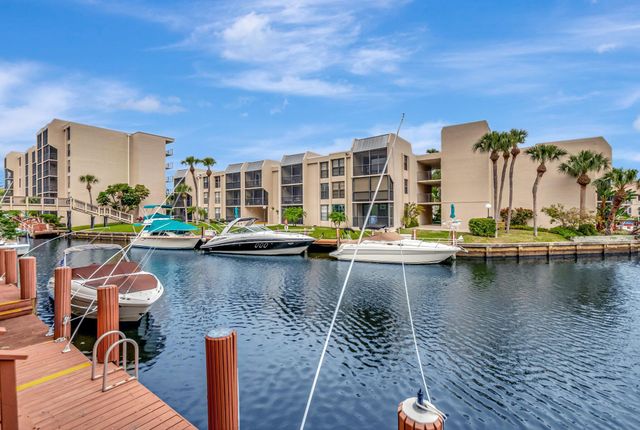 6 Royal Palm Way 204, Boca Raton, FL 33432