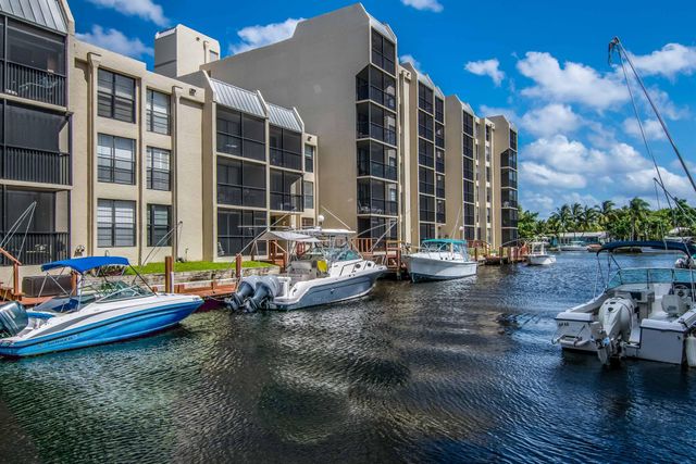 6 Royal Palm Way 204, Boca Raton, FL 33432