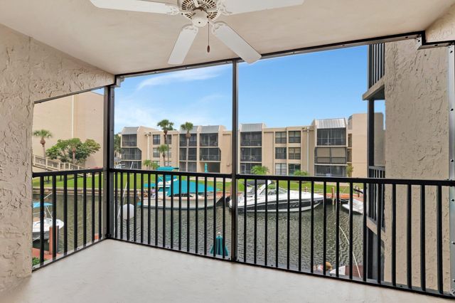 6 Royal Palm Way 204, Boca Raton, FL 33432