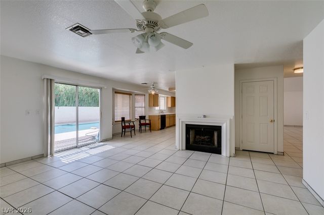 534 Baldridge Drive, Henderson, NV 89014