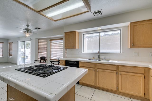 534 Baldridge Drive, Henderson, NV 89014