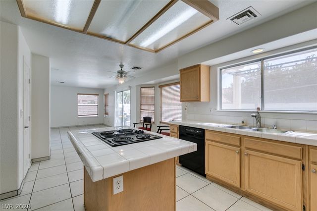 534 Baldridge Drive, Henderson, NV 89014
