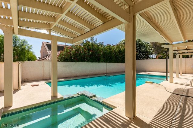 534 Baldridge Drive, Henderson, NV 89014