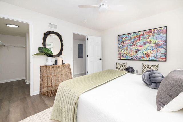 415 Parkdale Drive Apt 2f, Charleston, SC 29414