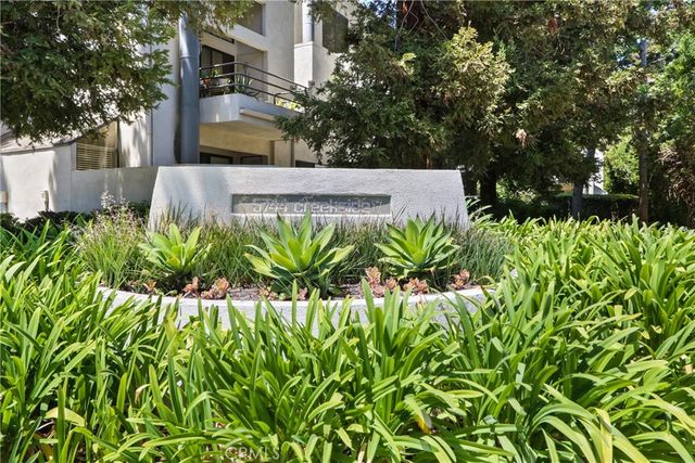 5744 E Creekside 67, Orange, CA 92869