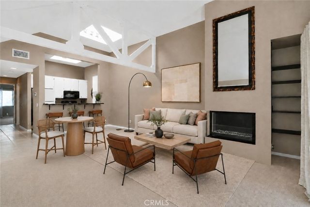 5744 E Creekside 67, Orange, CA 92869