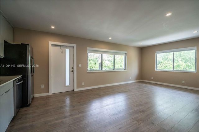 2400 NE 26th St 5, Fort Lauderdale, FL 33305