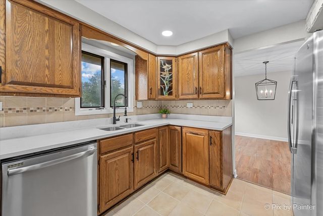415 Laconia Lane, Schaumburg, IL 60193