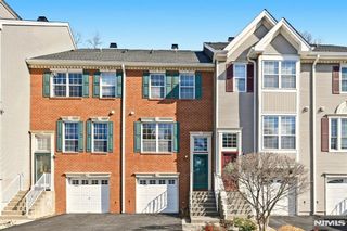 1194 Chedworth Circle, Mahwah, NJ 07430