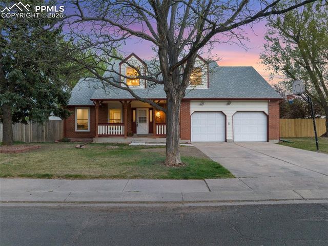 205 Tamarron Drive, Colorado Springs, CO 80919