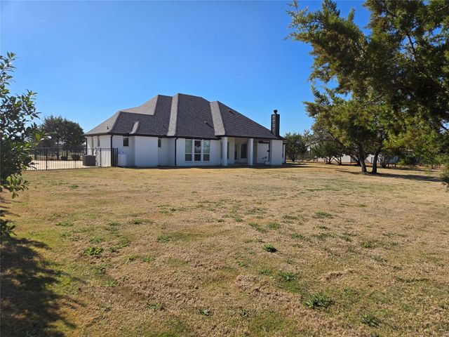 1065 Timber Hills Drive, Weatherford, TX 76087