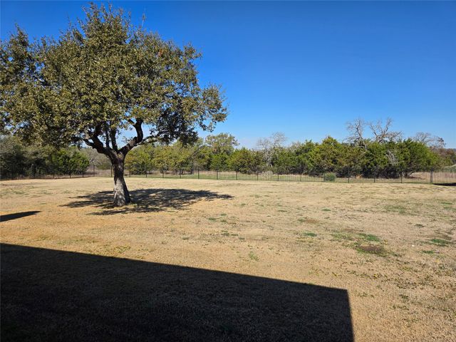 1065 Timber Hills Drive, Weatherford, TX 76087