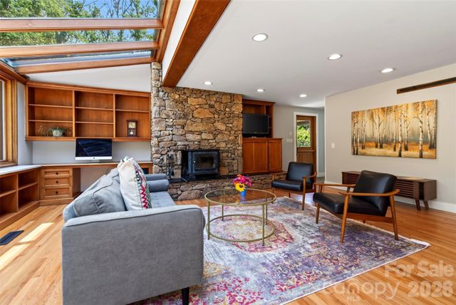 299 Webb Cove Road, Asheville, NC 28804