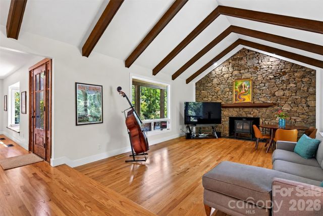 299 Webb Cove Road, Asheville, NC 28804