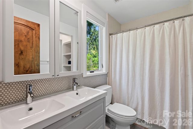 299 Webb Cove Road, Asheville, NC 28804