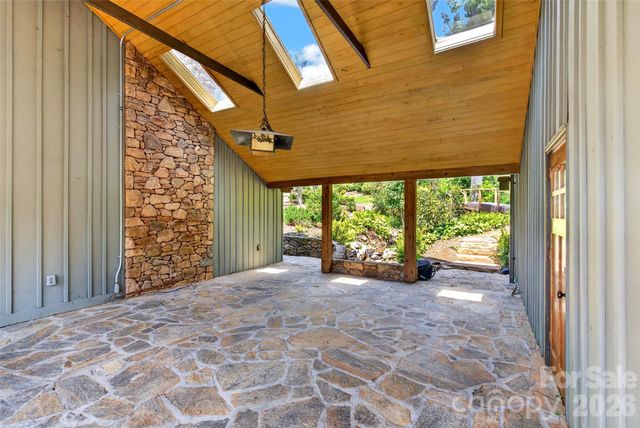 299 Webb Cove Road, Asheville, NC 28804