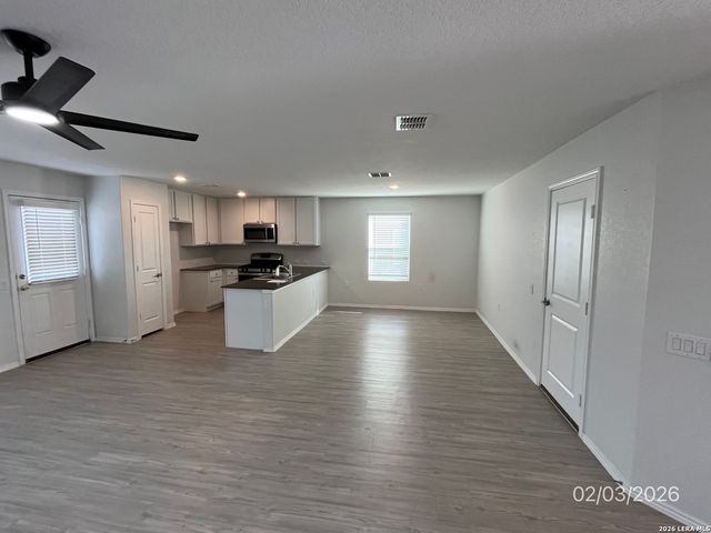 10102 Kersey Mill, San Antonio, TX 78224