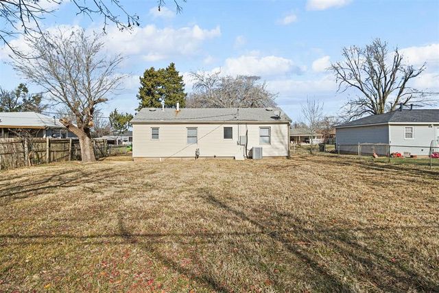 3004 SE 18th Place, Del City, OK 73115