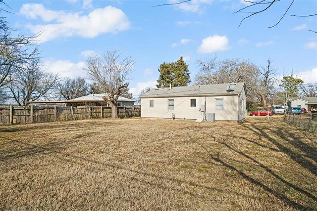 3004 SE 18th Place, Del City, OK 73115