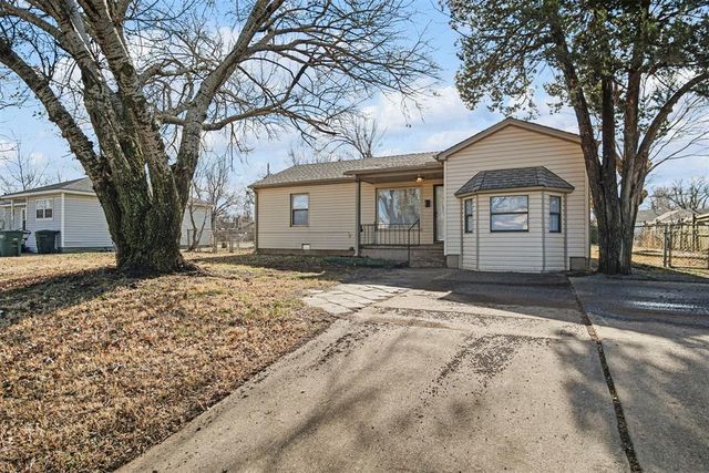 3004 SE 18th Place, Del City, OK 73115