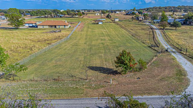 2121 Rock Creek Road, Crowley, TX 76036