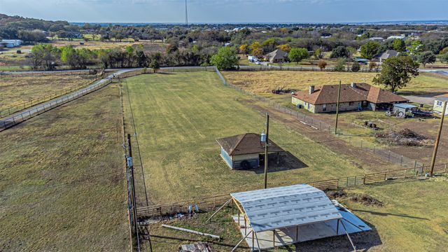 2121 Rock Creek Road, Crowley, TX 76036