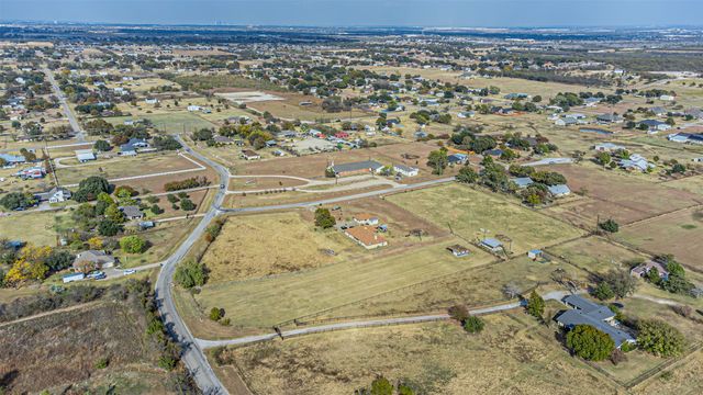 2121 Rock Creek Road, Crowley, TX 76036